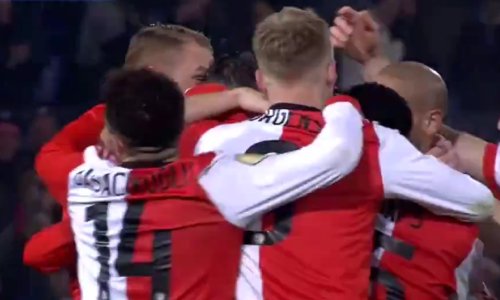 Van Persie u svom stilu odgovorio onima koji ga tjeraju u penziju!