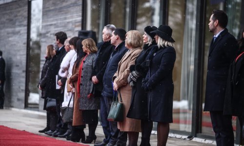 Pogledajte tko je sve dočekao Vučića na Pantovčaku