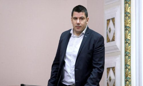 Zbog afere 'Hotmail' Grmoja i Sinčić pozvali zastupnike i javnost da se pobune protiv korupcije