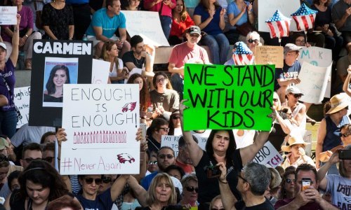 Prosvjedi nakon pucnjave u američkoj školi, Trump opet šokirao