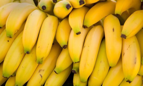 Prodavačica u trgovačkom centru u Pločama među bananama pronašla oko 18 kilograma kokaina
