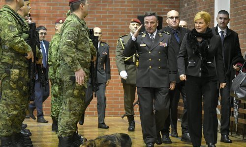 Predsjednica Grabar Kitarović na svečanosti obilježavanju 24. obljetnice Počasno-zaštitne bojne