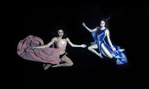 Pogledajte kako izgleda modni editorijal odrađen pod vodom