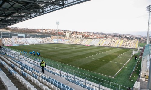Odgodu Rijeke i Dinama obilježila ružna prepucavanja; povjerenik natjecanja sada donio odluku