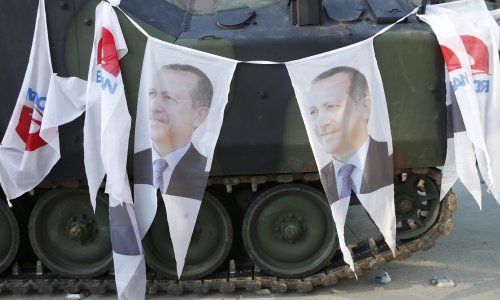 Odakle sumnje da je Erdogan sam režirao vojni udar?