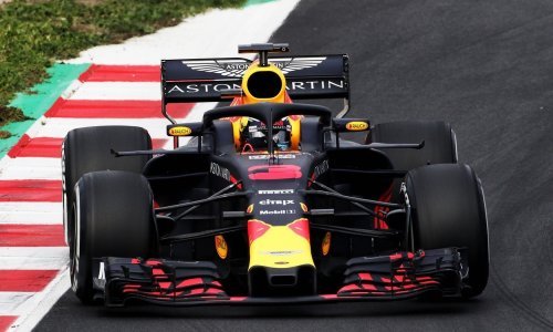 Red Bull bacio rukavicu u lice Mercedesu i Ferrariju u Barceloni!