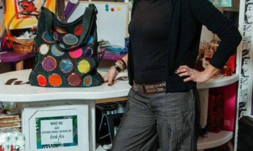 Brend koji će vas osvojiti: Unikatni modni dodaci od kože