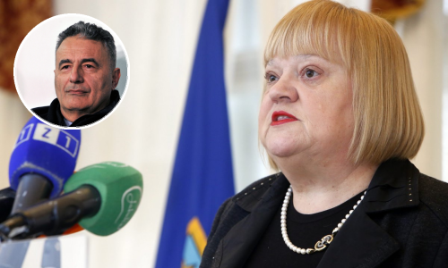 Pavle Kalinić na tribini izvrijeđao GLAS, Mrak-Taritaš napustila skup