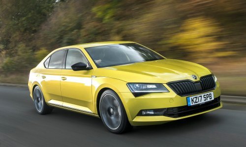 Škoda Superb postaje plug-in hibrid, moći će prevaliti 70 km na struju