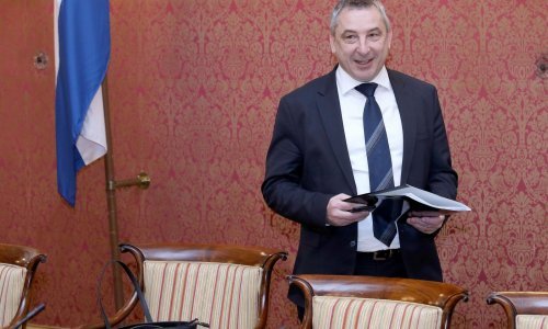 Štromar otkrio krivotvoreno rješenje o legalizaciji