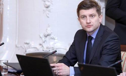 Ministarstvo financija otpisuje CERP-u stare dugove nastale sanacijom HPB-a i HŽ-a