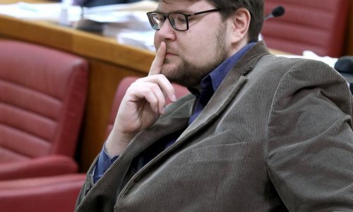 Grbin: Mirovine hrvatskih građana su ugrožene