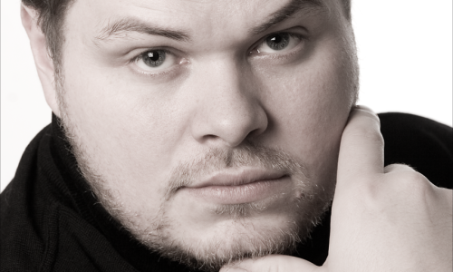 Proslavljeni tenor Tomislav Mužek pjevat će Stinga, Arsena i Balaševića