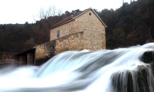 Pogledajte čarobno jutro u NP Krka i igru kapljica vode