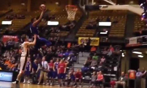 Je li ovo najprljaviji košarkaški prekršaj ikad?