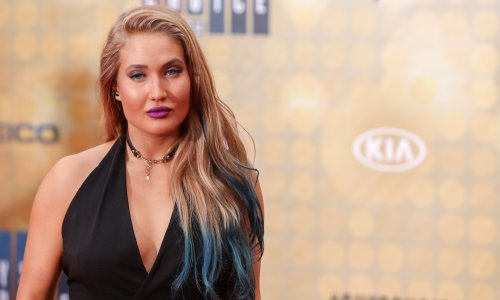 Spektakl sa Cro Copom dobio dimenziju više; nepobjediva ruska ljepotica opet u kavezu!