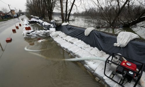 U Jasenovcu sve spremno za tešku noć: Stanje je ozbiljno, ali pod kontrolom
