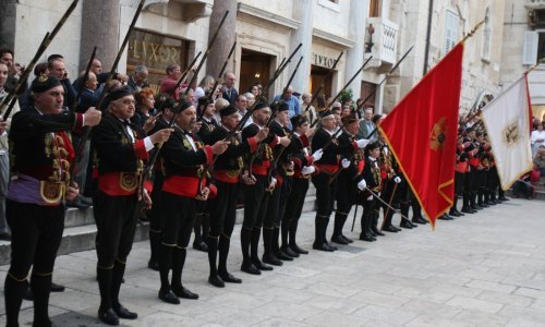 Crna Gora usvojila spornu nominaciju za upis Bokeljske mornarice na listu UNESCO-a