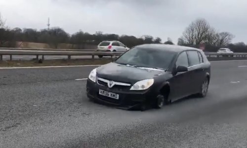 Vozio Opela autocestom bez jednog kotača. Policiji rekao da nije primijetio problem