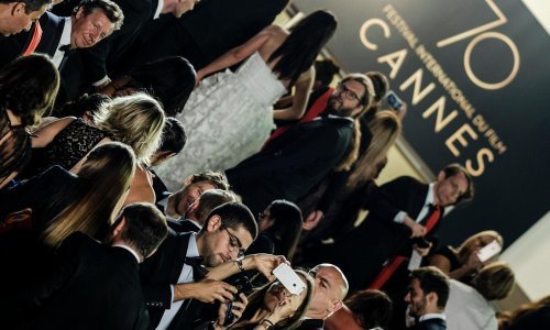 Festival u Cannesu zabranio selfije na crvenom tepihu