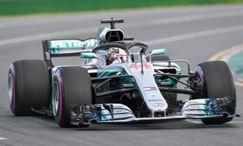 Hamilton srušio rekord staze, Mercedesi 'prešišali' Ferrarije