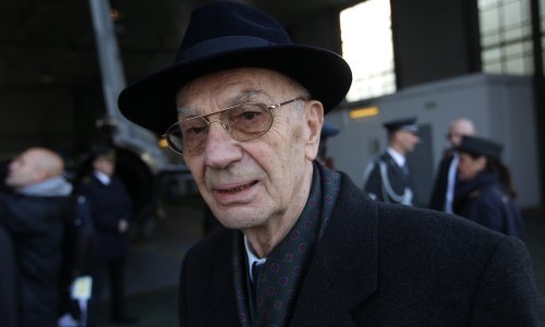 General Tus podržao odluku o nabavi izraelskih aviona