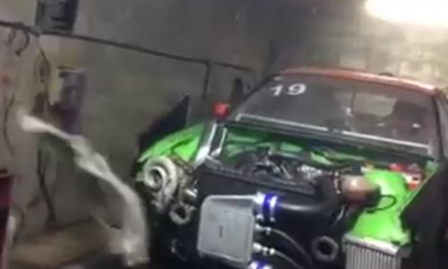 Testirali automobil na dinamometru, a onda je turbopunjač usisao krpu