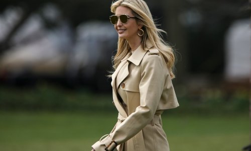 U istoj nijansi od glave do pete: Modna petica za Ivanku Trump