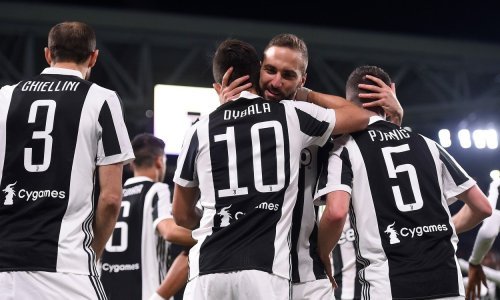 Juventus sredio Milan i zadao bolni udarac Napoliju u borbi za titulu!