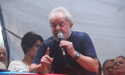 Bivši brazilski predsjednik Lula se predao policiji