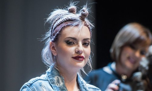 Ella Dvornik ponovno podiže temperaturu u trendi kupaćem kostimu