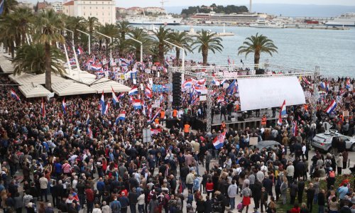 Računala su neumoljiva: Na prosvjedu u Splitu nije bilo ni 15 ni 70 tisuća prosvjednika, bilo ih je...