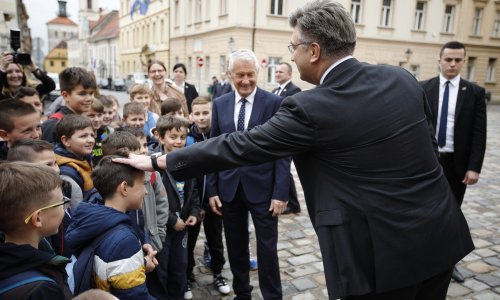 Glavni tajnik Vijeća Europe nahvalio Hrvatsku zbog manjina, evo što mu se dogodilo pred Banskim dvorima