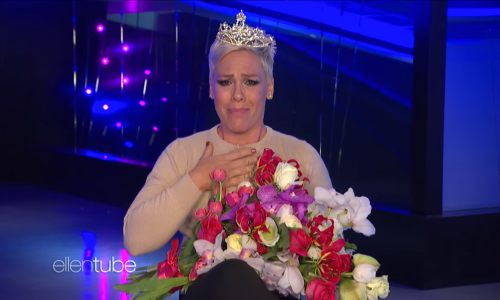 U moru plastičnih ljepotica Pink proglašena najljepšom ženom svijeta