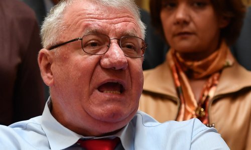 Šešelj ne odustaje od dolaska u Hrtkovce, mještani žele da ih svi ostave na miru
