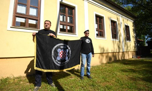 Uoči komemoracije u Jasenovcu HOS-ovci izazvali incident, policija ne zna ništa o tome