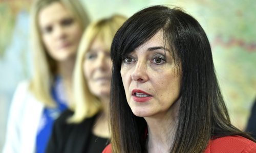 Divjak: Izmjene Zakona o odgoju i obrazovanju omogućuju veće plaće učiteljima