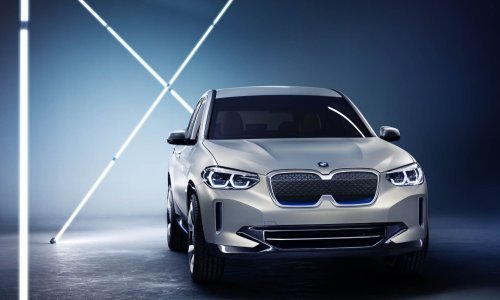 BMW pokazao električni SUV iX3 s novom prednjom maskom