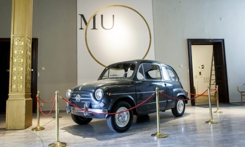 Od fićeka do kontracepcijskih pilula; škicnite što vas čeka na velikoj izložbi o 60-ima