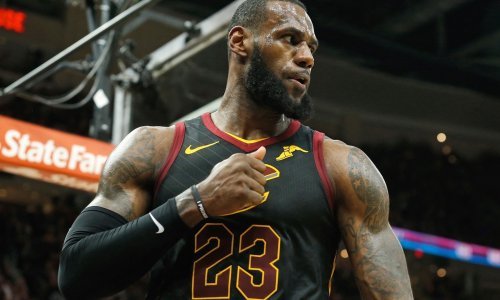LeBronova strašna blokada i trica u stilu Jordana sa sirenom; Cleveland, Toronto i Utah poveli