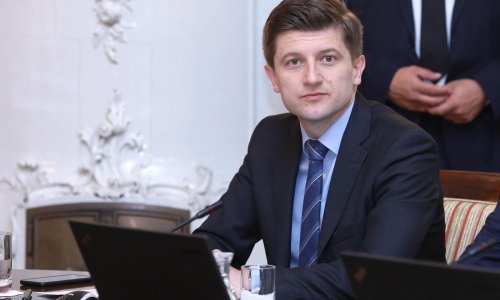 Marića rešetali zastupnici, on im poručio: U jesen porezno rasterećenje građana i poduzeća