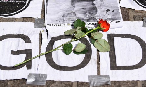 Umro Alfie Evans, beba u središtu sudske bitke