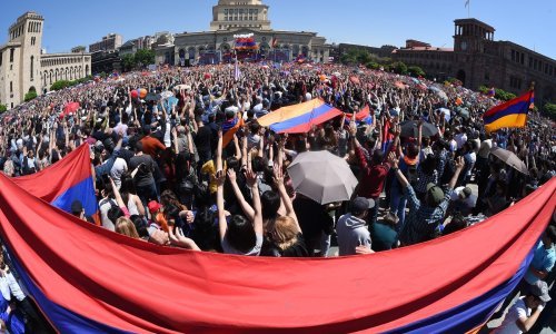 Prosvjednici u Armeniji blokirali ceste nakon poziva na građanski neposluh