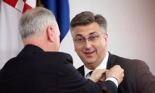 Doznajte čime je Krstulović Opara ukrasio Plenkovićev rever