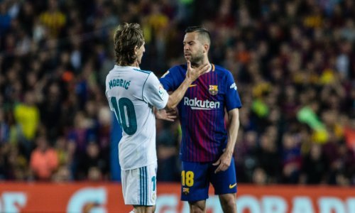 Luka Modrić žrtva ružnog incidenta na Camp Nou; evo što se dogodilo!