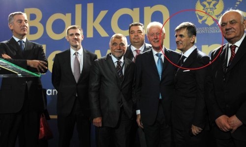 Bivši predsjednik Srbije i Crne Gore traži vozača i mirovinu, a nalazi se na tjeralici i na psihijatrijskom liječenju