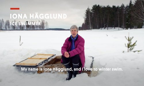 Ima 73 godine, ali nema nikakav problem s plivanjem u zaleđenom jezeru