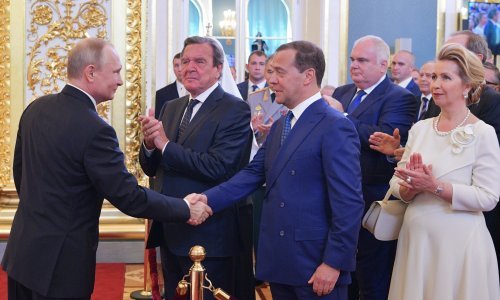 Putin ponovo predlaže Medvedeva za premijera