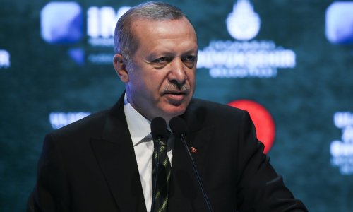 Počeli izbori u Turskoj, Erdogan unatoč poljuljanoj poziciji ponovno favorit