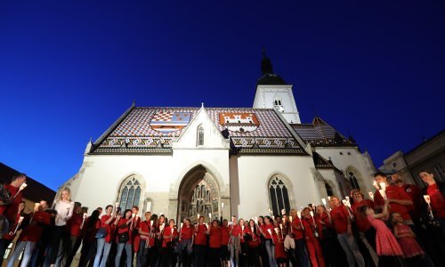 Pogledajte bakljadu Hrvatskog Crvenog križa povodom 140. obljetnice djelovanja